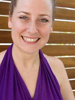 Nichole French Hairy Pussy Masterbating