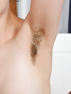Daisy Open Hairy Pussy