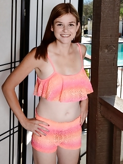 Lara Hairy Pussy Italian Girl Naked Fuck