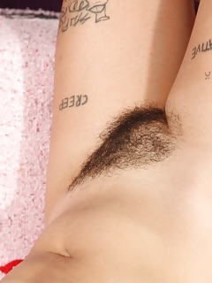 Eris Hairy Mature Porn