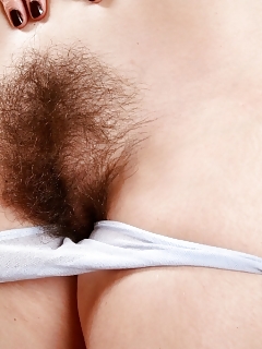 Simone Simons Girls Hairy