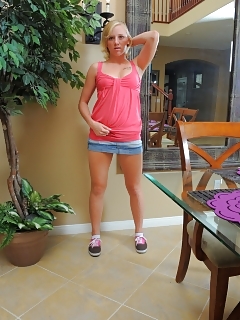 Tracey Hairy Pussy Facesitting