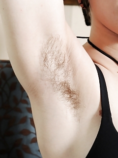 Rhiannon Brunette Babes Hairy