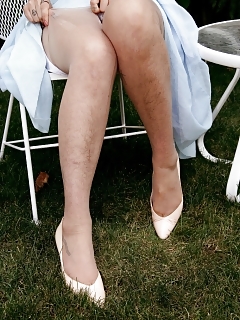 Urtica Hairy Girls XXX