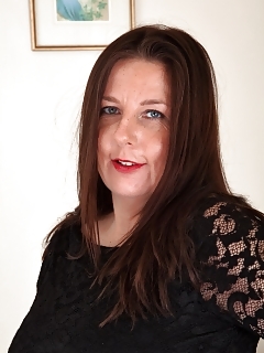 Jessica Hairy Blonde Teen Pussy