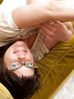 Mona Hairy Girls Armpit