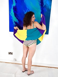 Sativa Hairy Pussy Pee